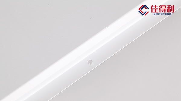 600*600沖孔鋁玻纖復(fù)合板 600*600沖孔鋁玻纖復(fù)合板