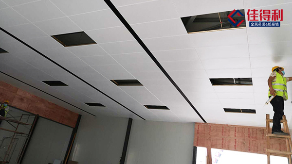 佳得利建材細(xì)說2020年工程鋁扣板吊頂包工包料價格