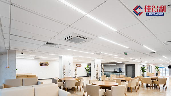 佳得利建材教你選擇鋁礦棉復(fù)合板的規(guī)格尺寸和厚度