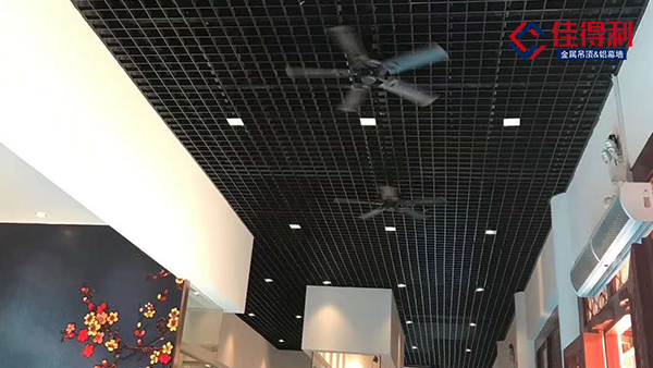 鋁格柵吊頂為何銷量大長(zhǎng)？廠家?guī)湍惴治鍪蹆r(jià)標(biāo)準(zhǔn)